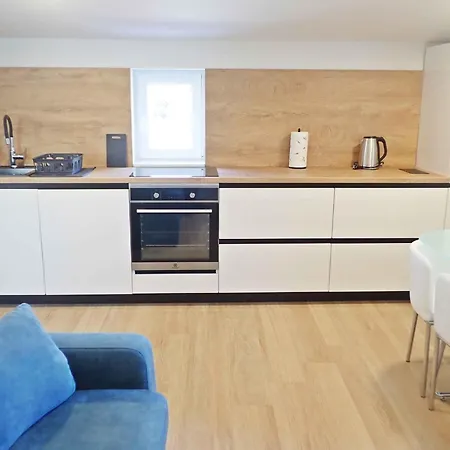 In - Paklenica Riviera 50354 Seline
