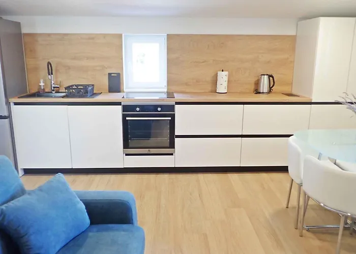 In - Paklenica Riviera 50354 Seline